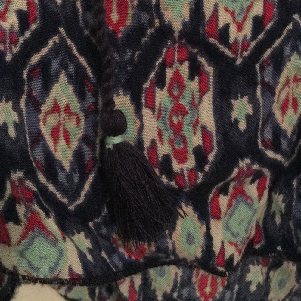 HOLLISTER TANK TOP! - Picture 3 of 4